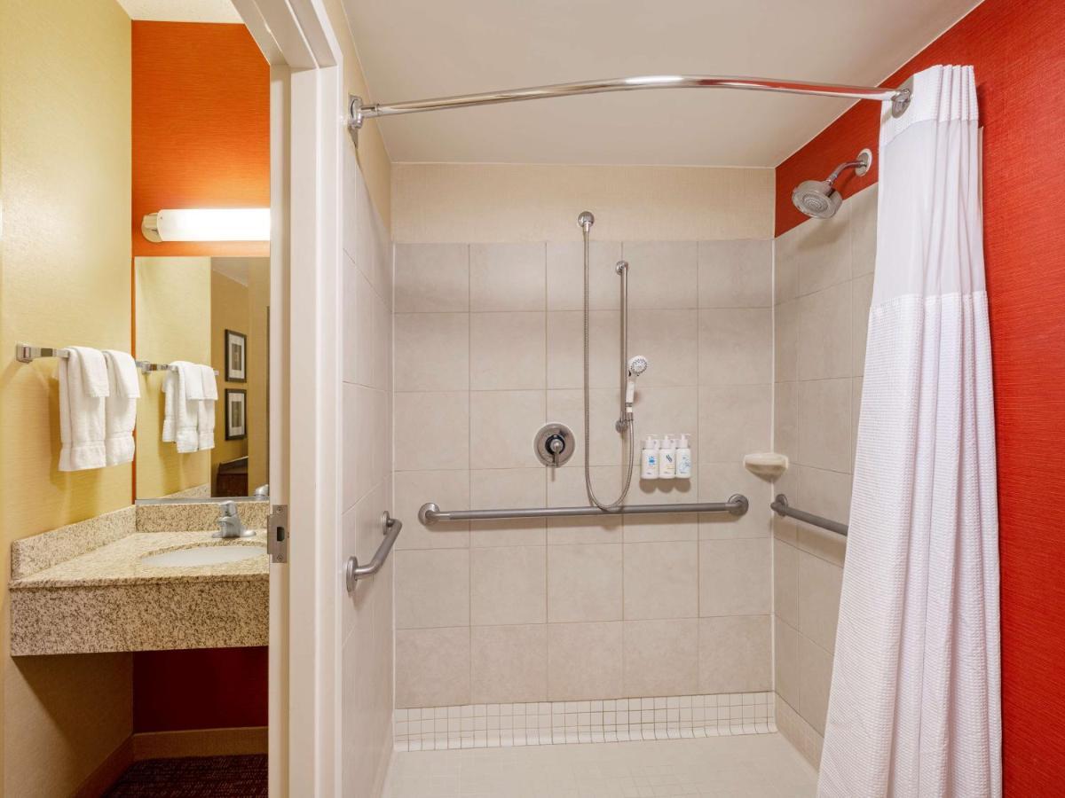 Best Western Plus Elgin - Chicago West Dundee Exterior photo