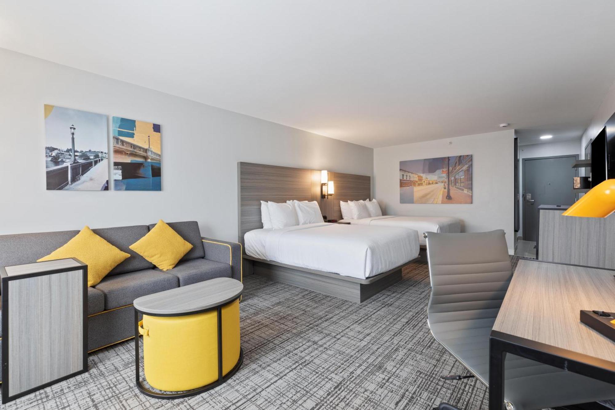 Best Western Plus Elgin - Chicago West Dundee Exterior photo